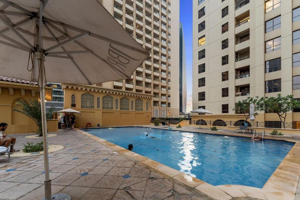 Jumeirah Beach Residents, Free Parking 두바이 외부 사진