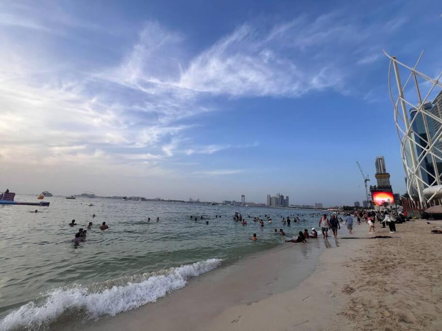 Jumeirah Beach Residents, Free Parking 두바이 외부 사진